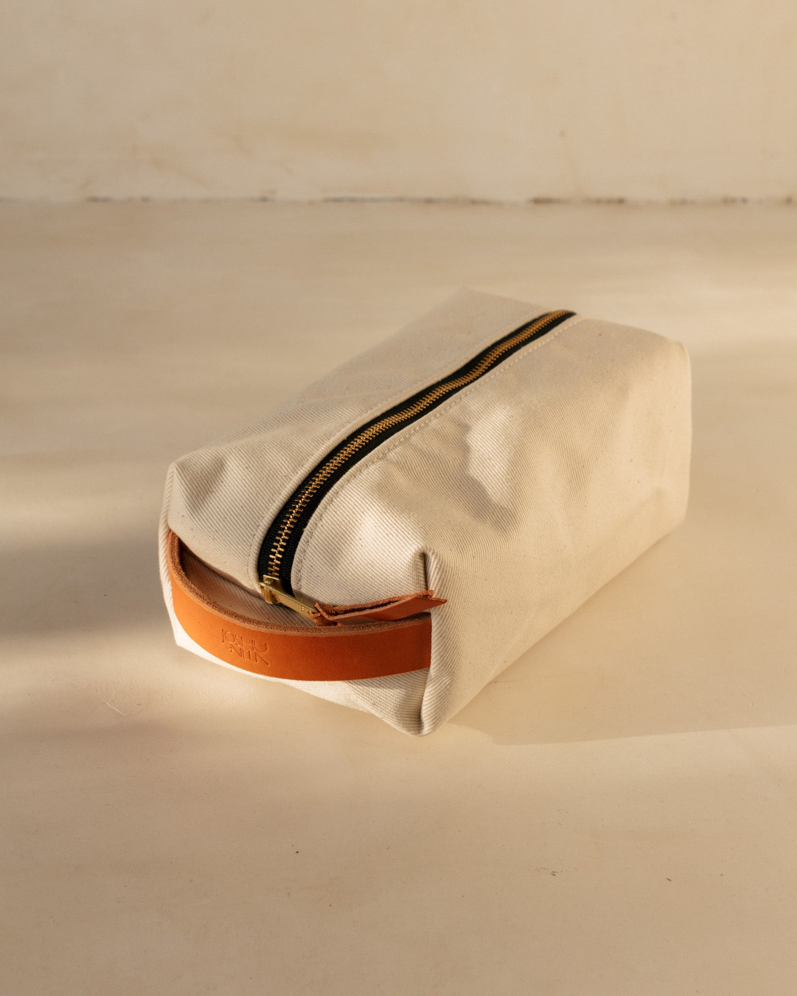 Leather Dopp Kit - Natural