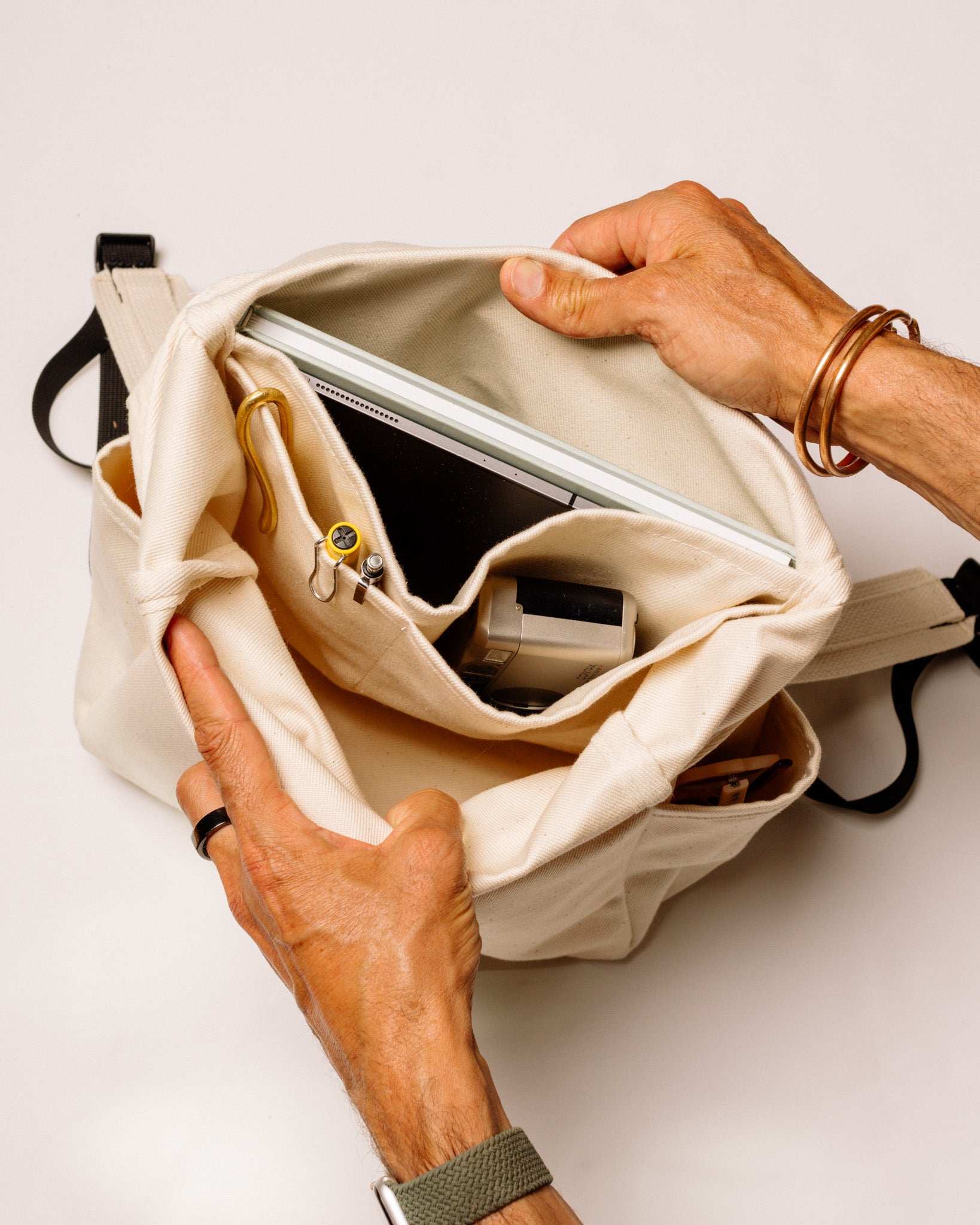 KAUSHKI Women's Fashion Backpack Purses Multipurpose Design Handbags and  Shoulder Bag PU Leather Travel bag, Dark Green, ONE_SIZE (GREEN USA) :  Amazon.in: Fashion