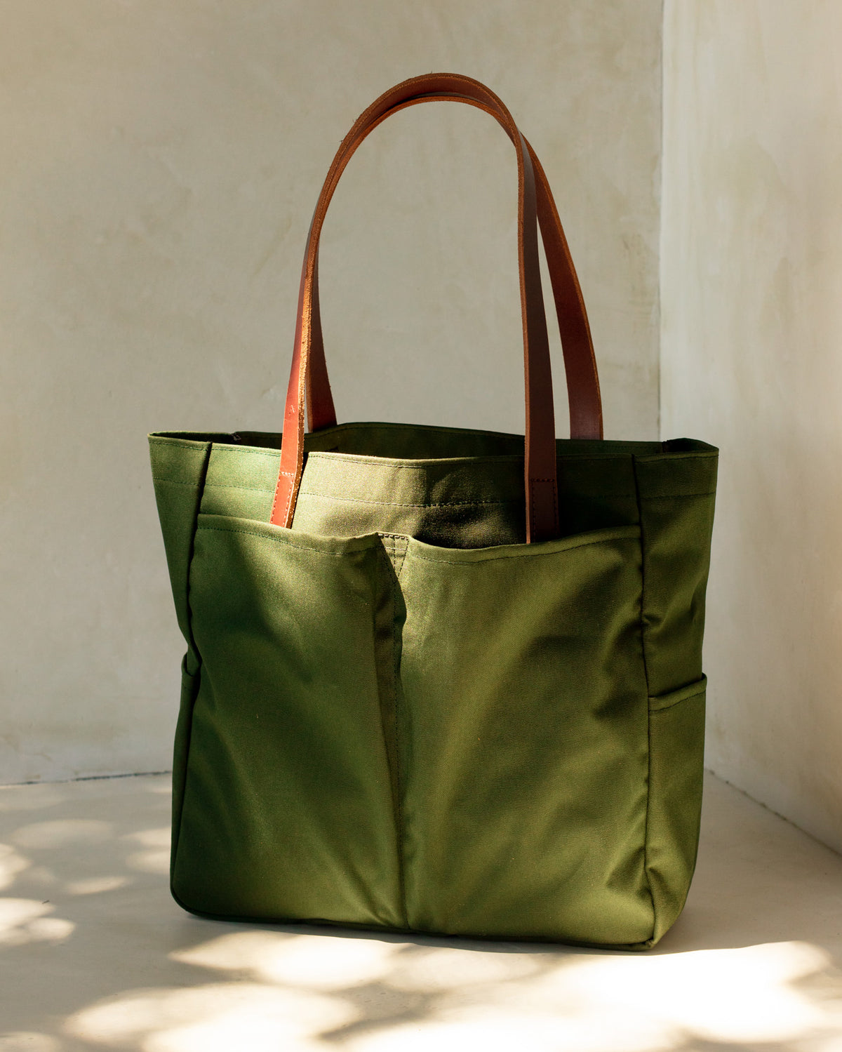 Utility Tote in Canvas - Zippered - JOSHUVELA